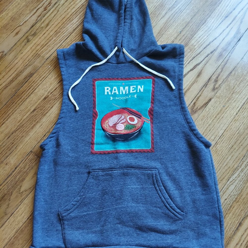 Ramen sleeveless hoodie sz M